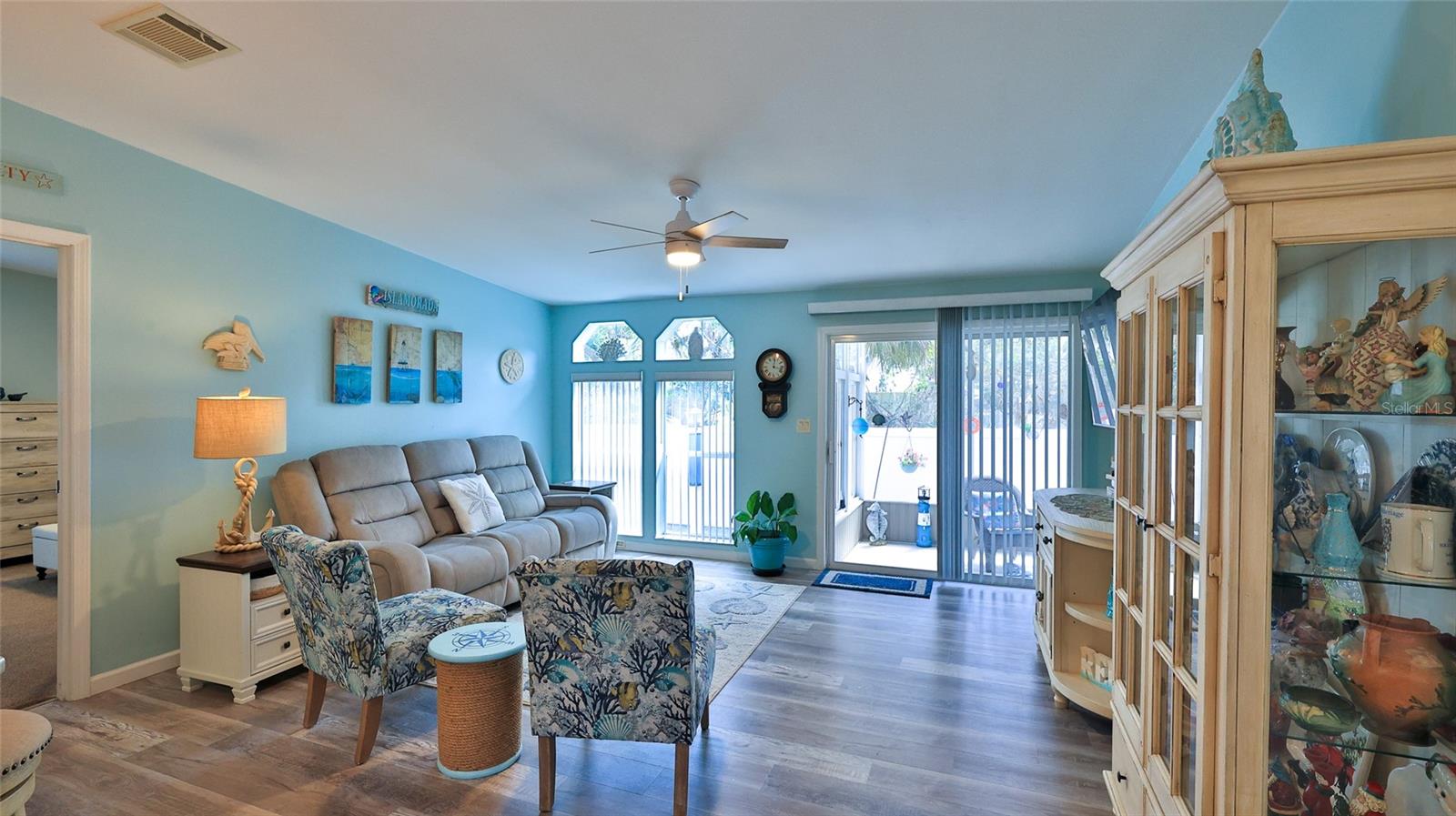 Image 6 of 50 For 317 Water Landing Drive