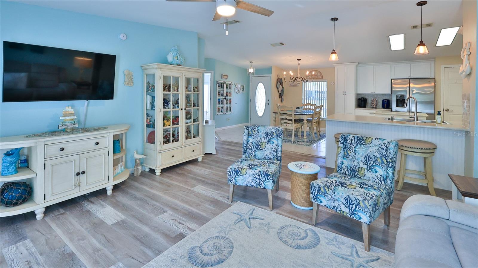 Image 8 of 50 For 317 Water Landing Drive