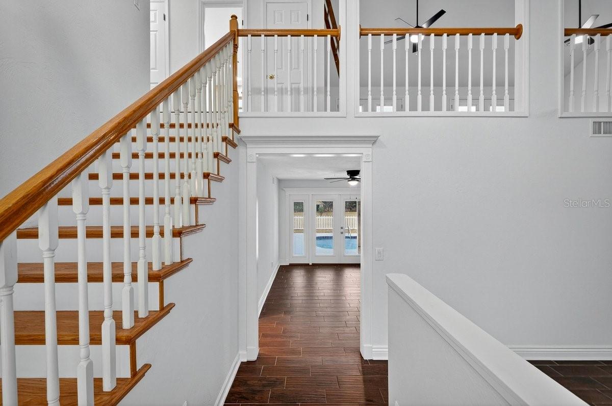 Image 23 of 70 For 425 Country Circle Drive E