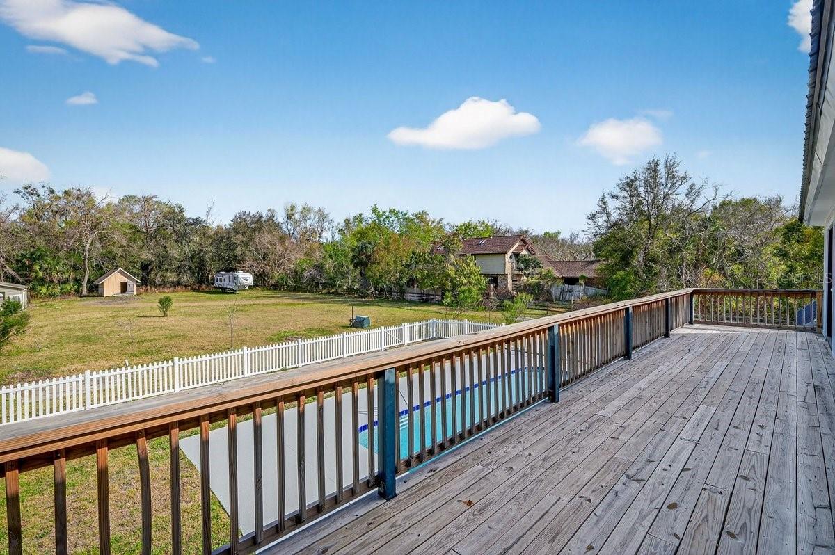 Image 49 of 70 For 425 Country Circle Drive E