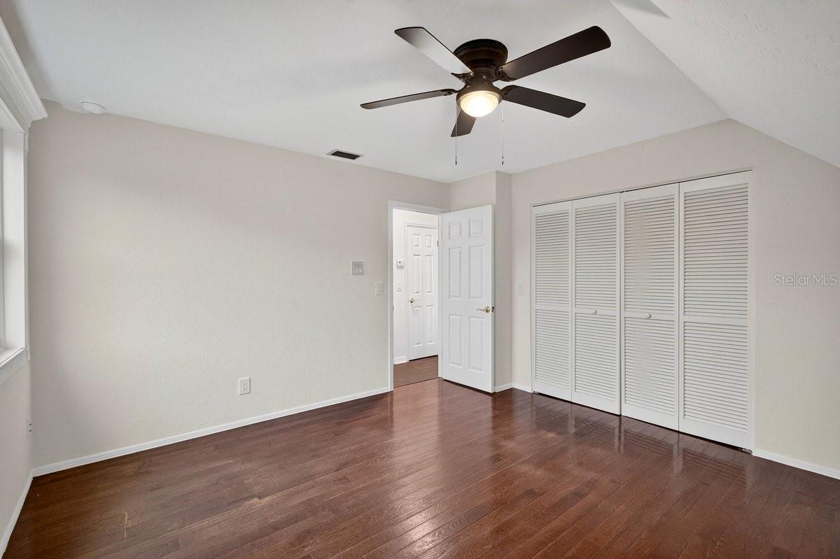 Image 53 of 70 For 425 Country Circle Drive E