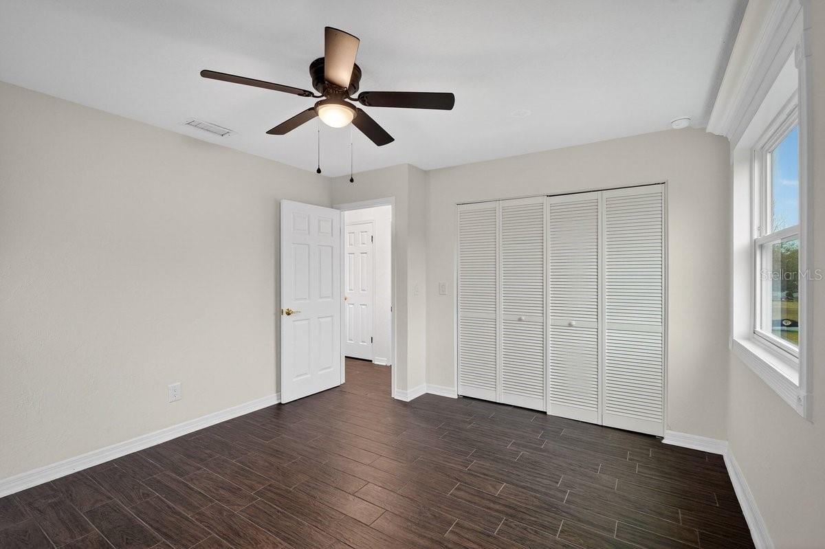 Image 55 of 70 For 425 Country Circle Drive E