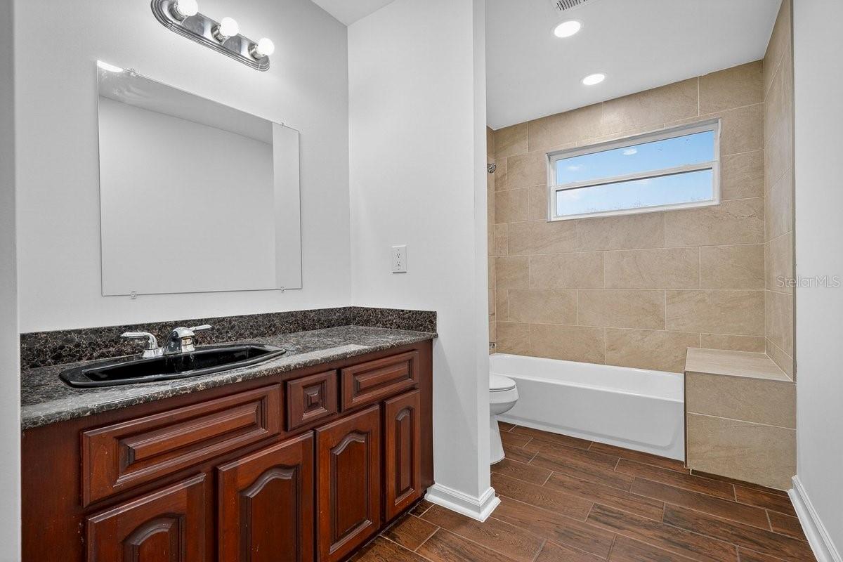 Image 58 of 70 For 425 Country Circle Drive E