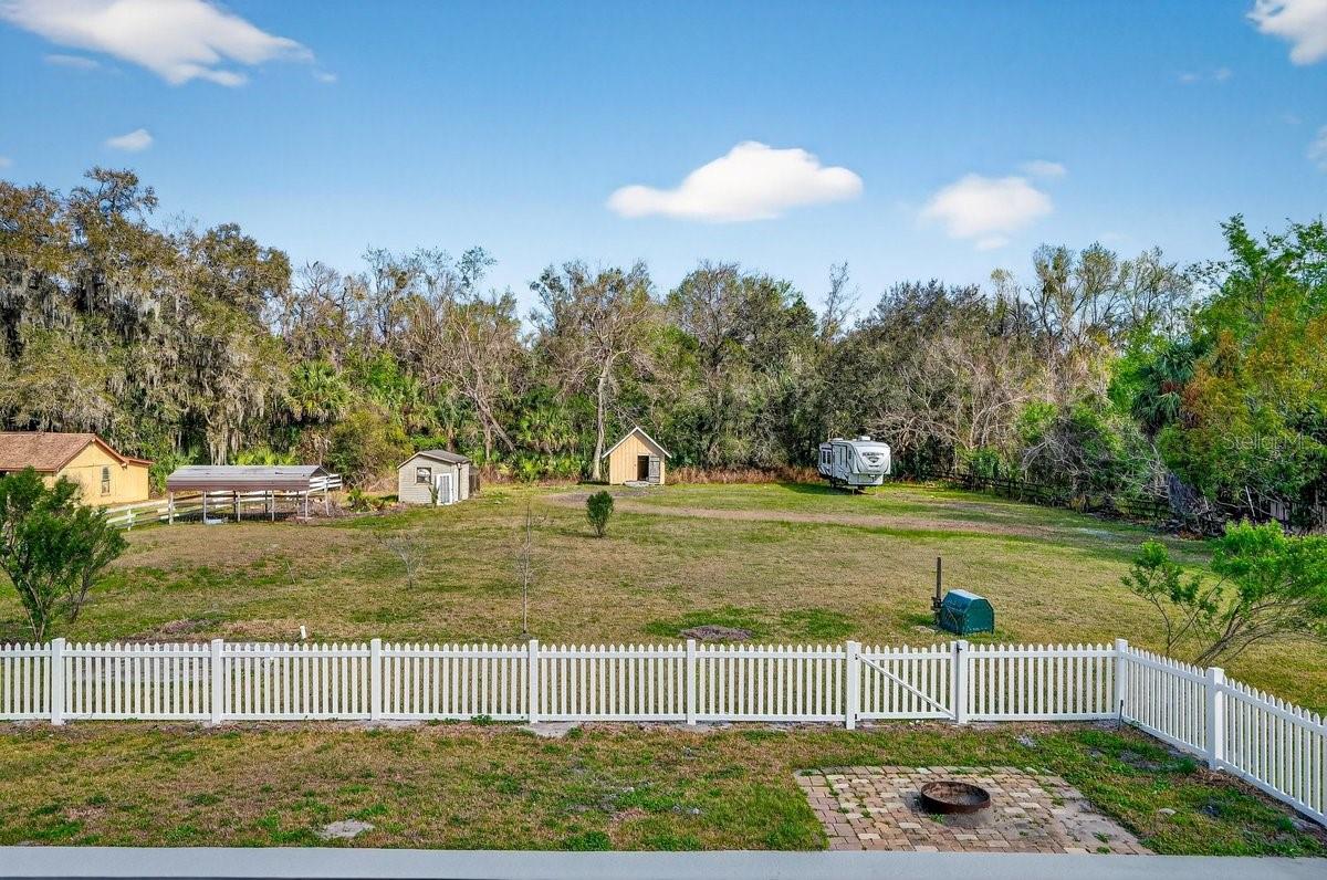 Image 61 of 70 For 425 Country Circle Drive E