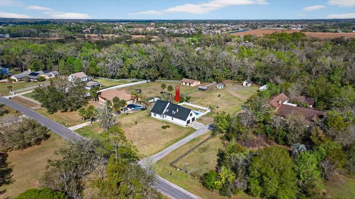 Image 66 of 70 For 425 Country Circle Drive E