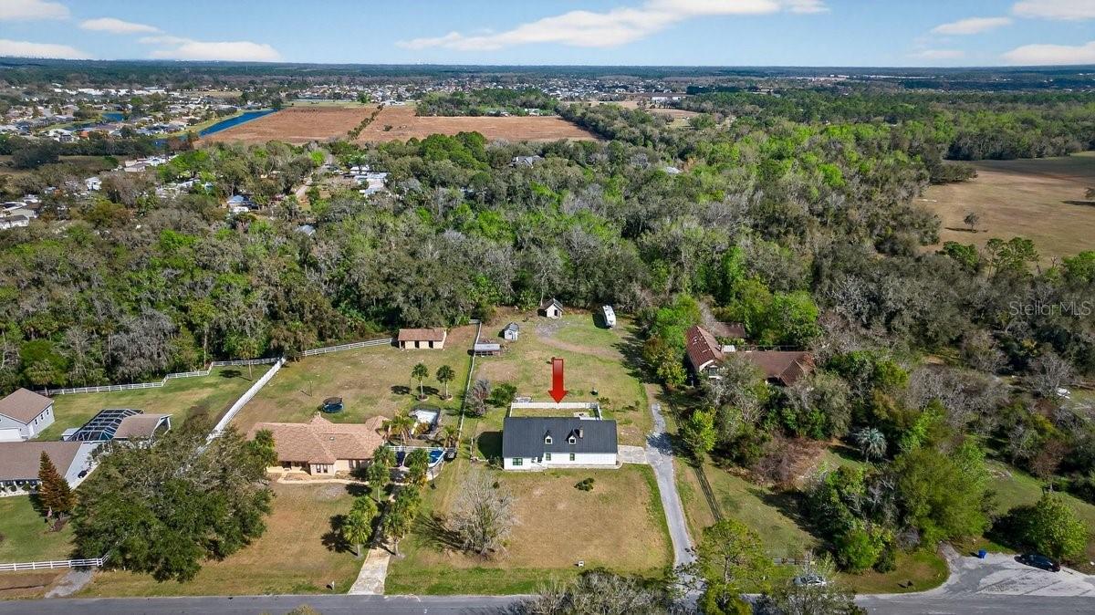 Image 67 of 70 For 425 Country Circle Drive E