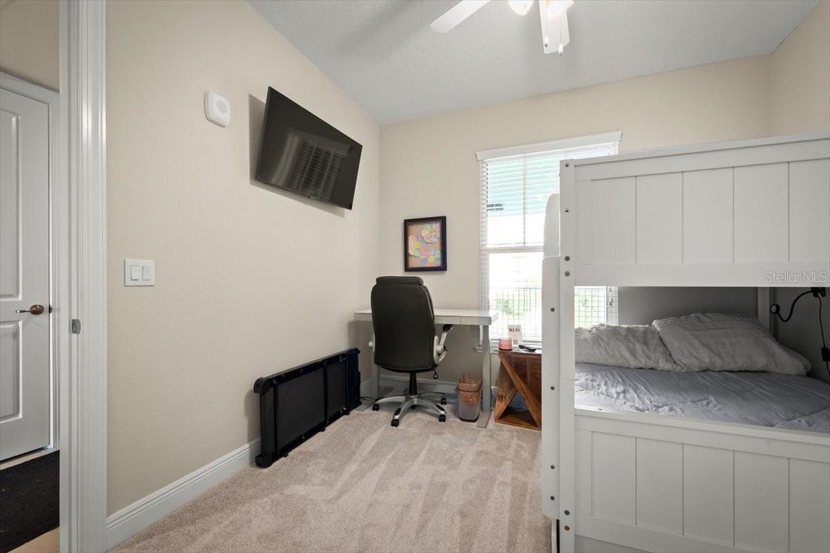 Image 12 of 63 For 1 Riverwalk Drive 303