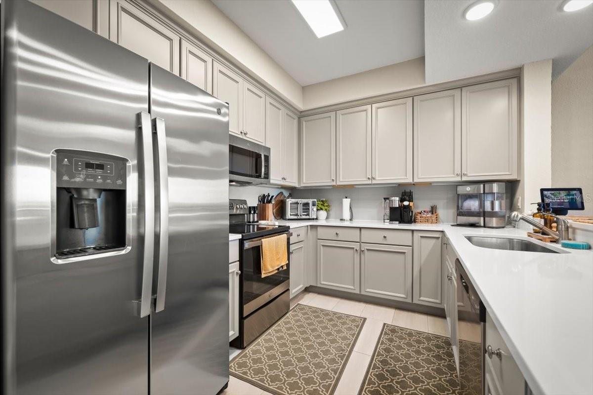 Image 16 of 63 For 1 Riverwalk Drive 303