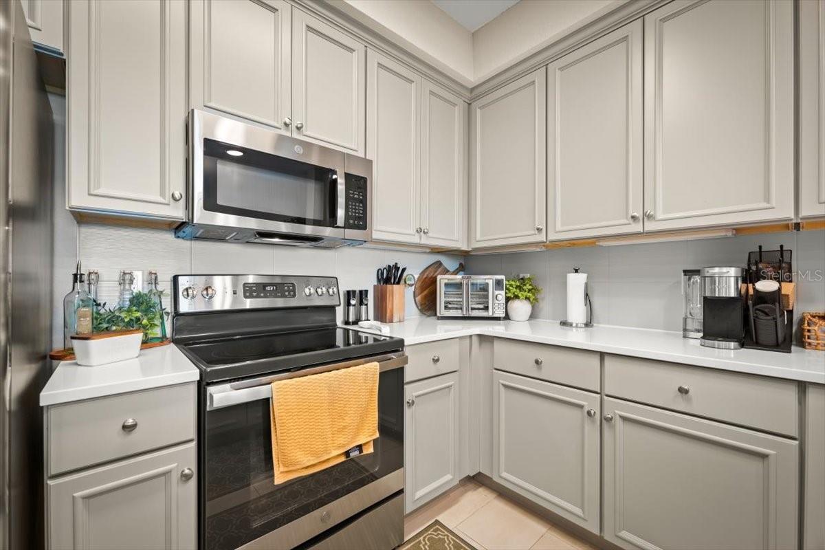 Image 18 of 63 For 1 Riverwalk Drive 303