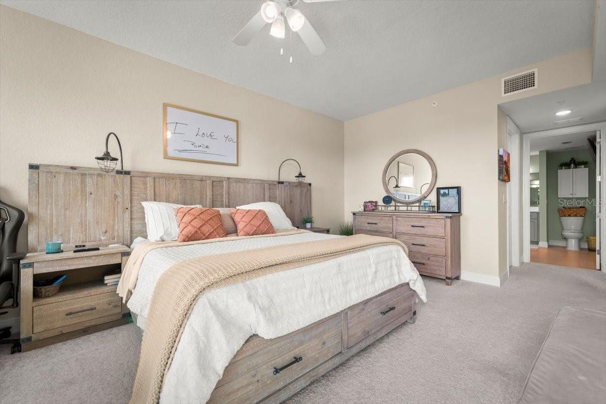 Image 29 of 63 For 1 Riverwalk Drive 303