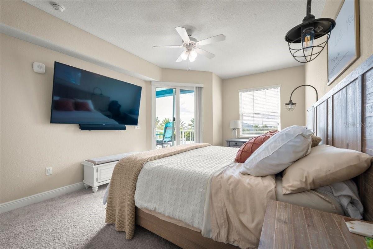 Image 31 of 63 For 1 Riverwalk Drive 303