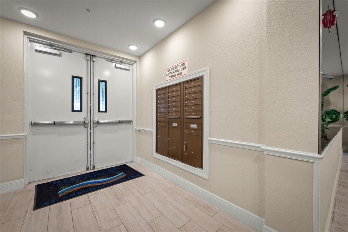 Image 5 of 63 For 1 Riverwalk Drive 303