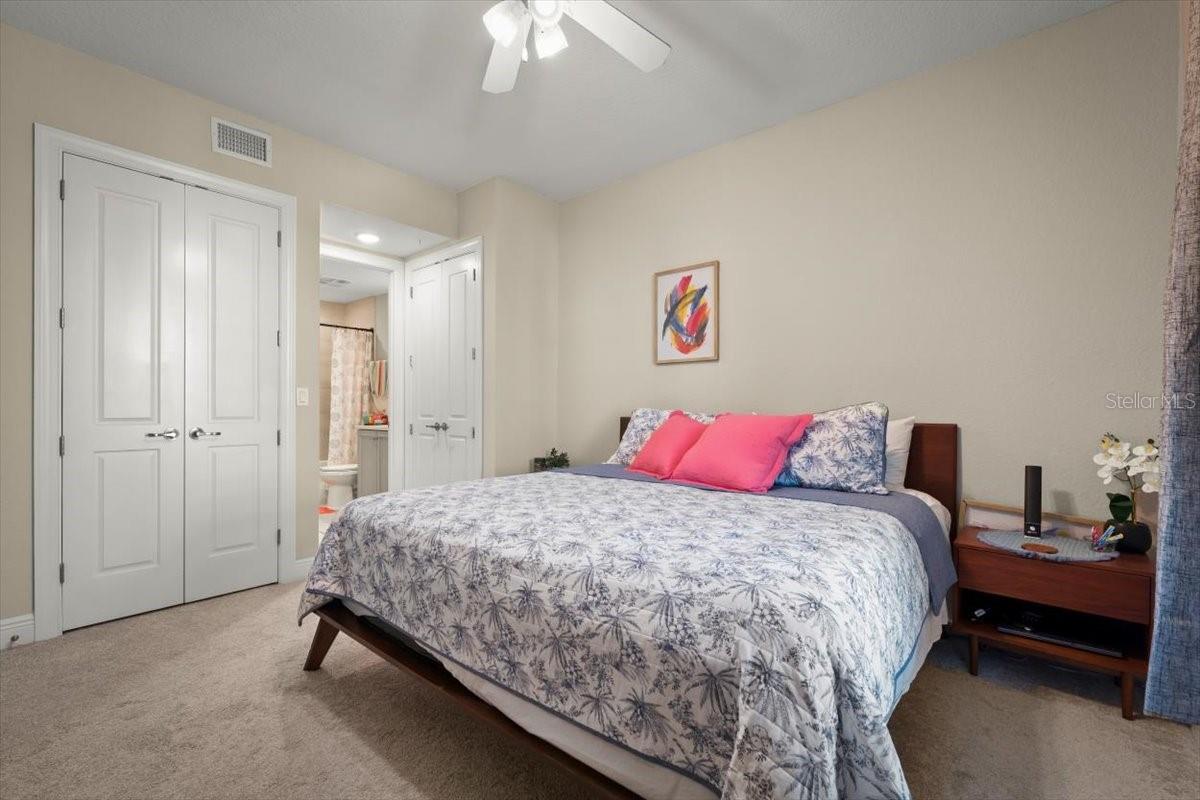 Image 9 of 63 For 1 Riverwalk Drive 303