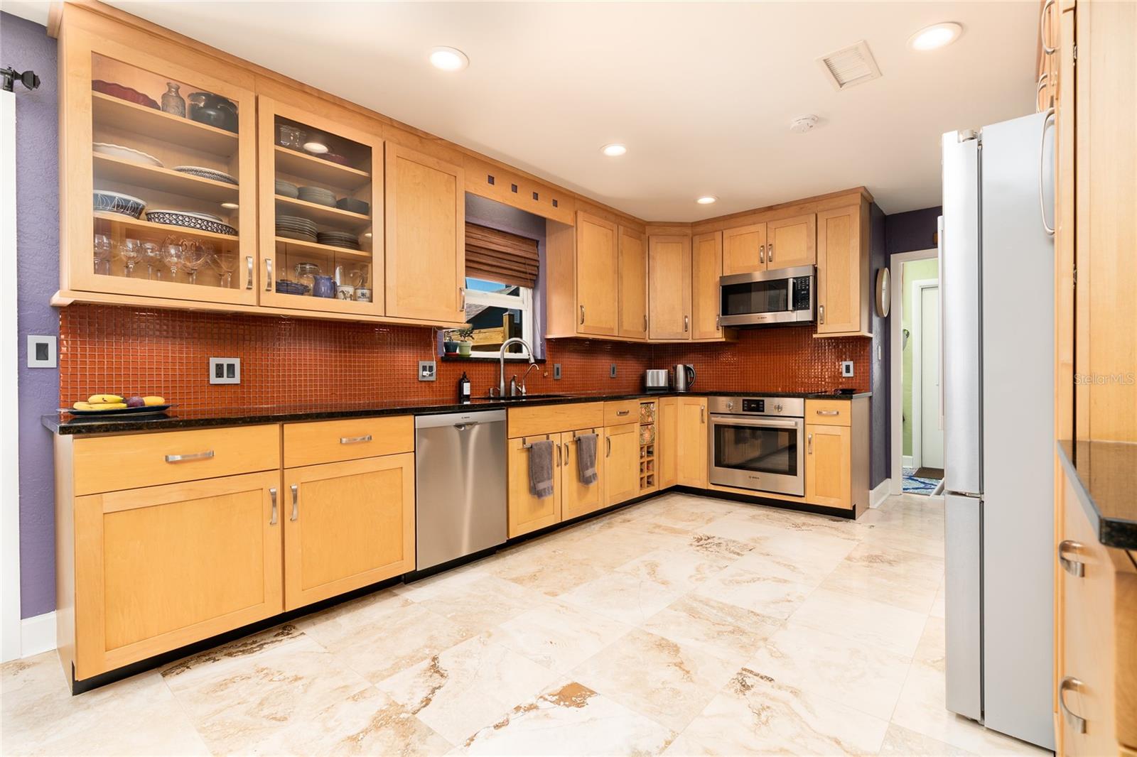 Image 10 of 44 For 1104 Riverside Drive