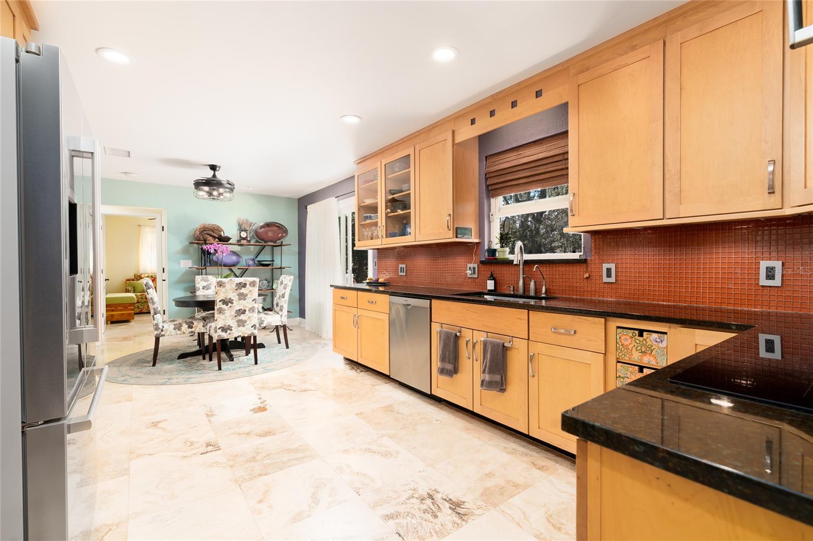 Image 12 of 44 For 1104 Riverside Drive