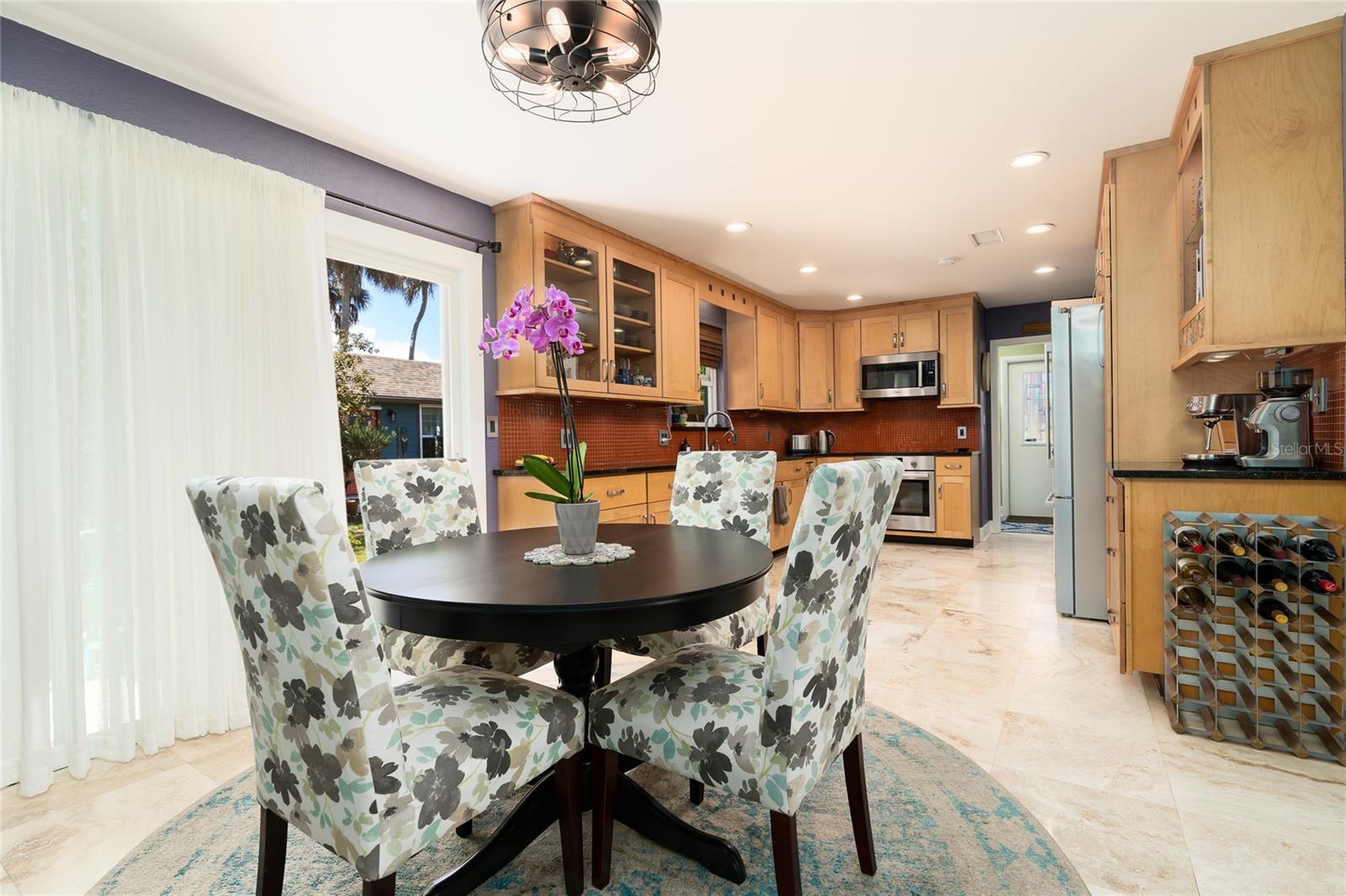 Image 13 of 44 For 1104 Riverside Drive