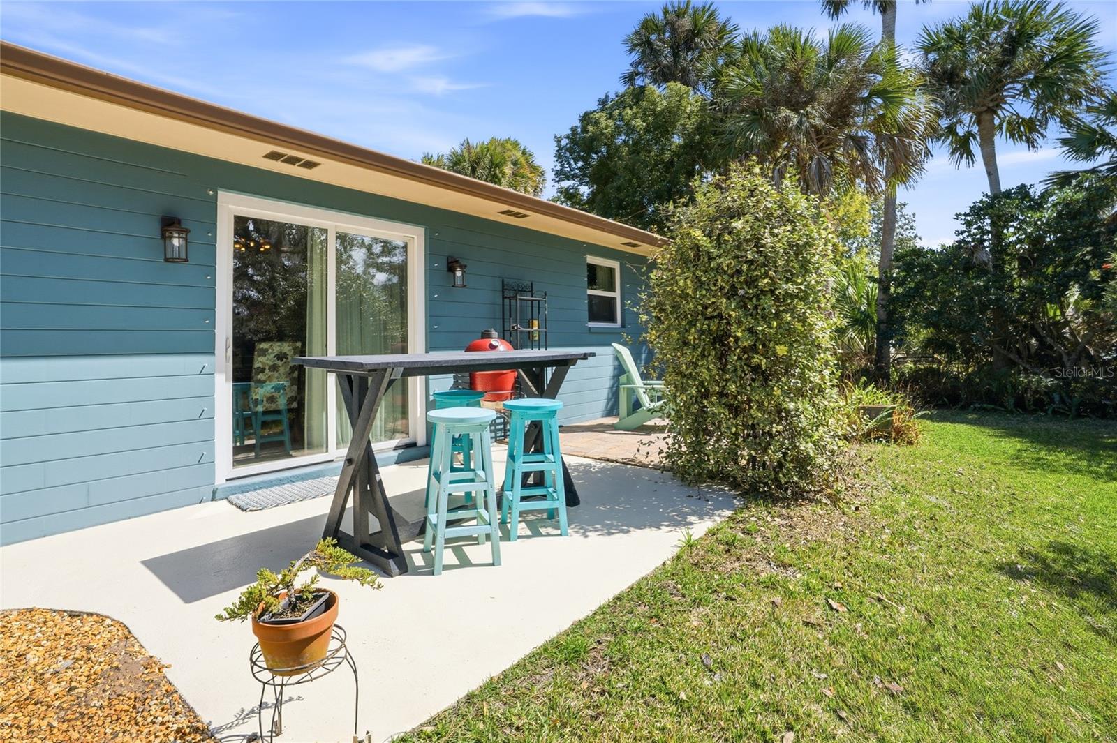 Image 26 of 44 For 1104 Riverside Drive