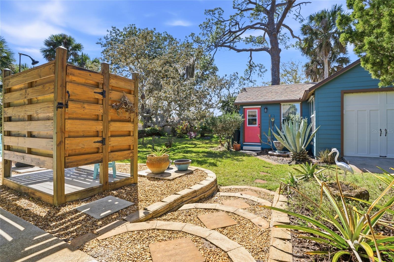 Image 30 of 44 For 1104 Riverside Drive