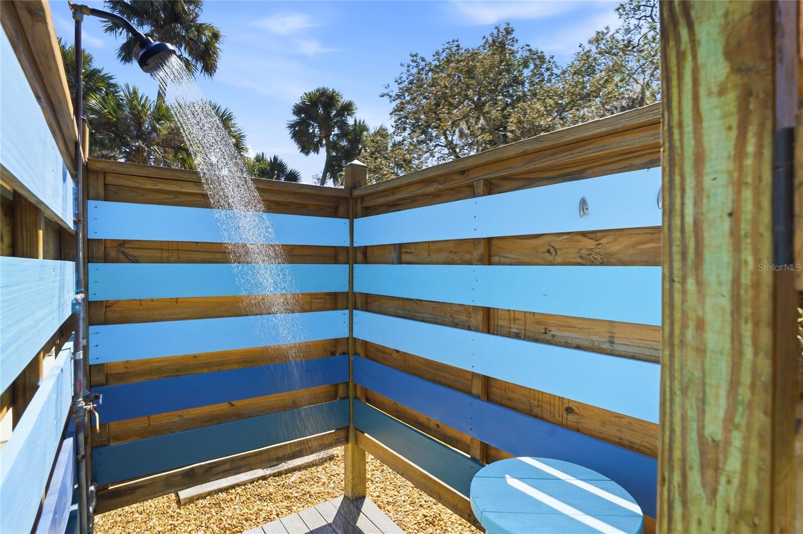 Image 31 of 44 For 1104 Riverside Drive