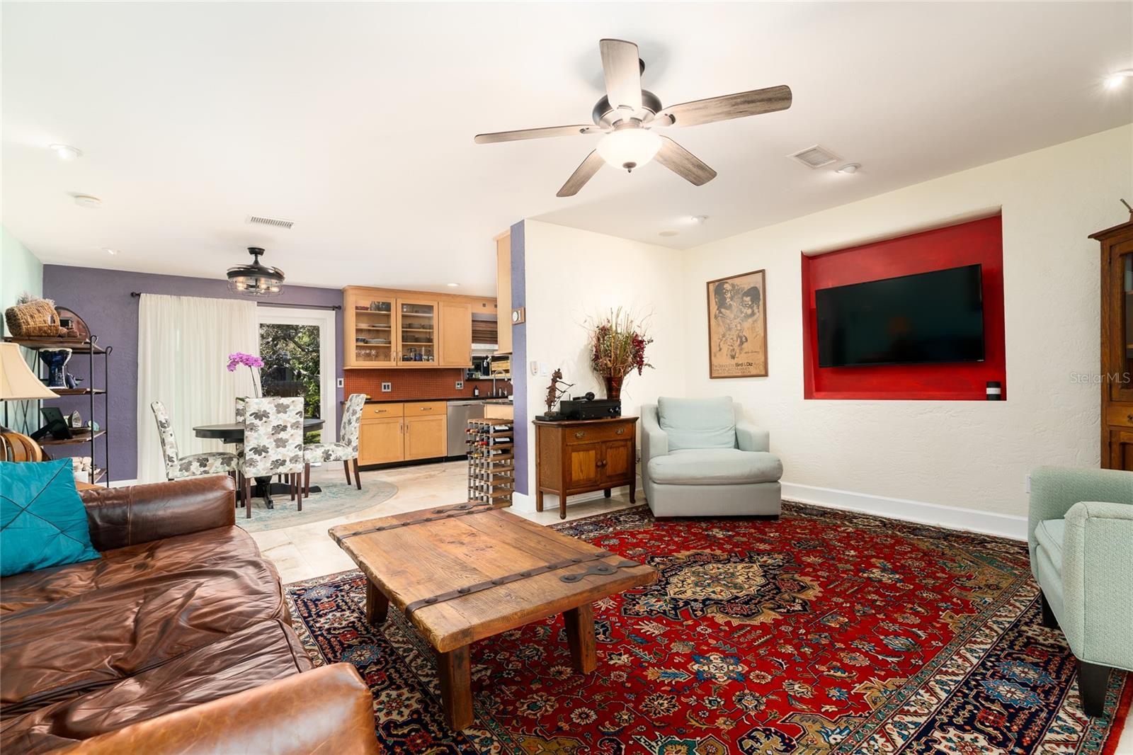 Image 8 of 44 For 1104 Riverside Drive