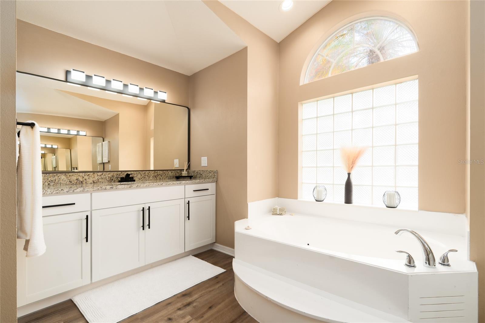 Image 23 of 43 For 424 Sea Duck Drive