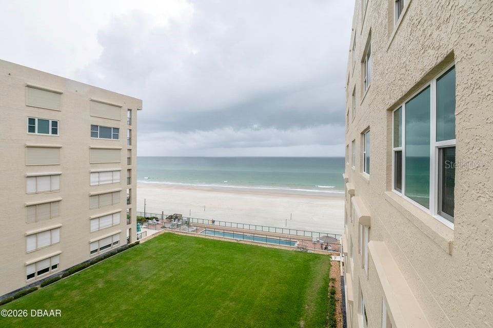 Image 17 of 38 For 4575 Atlantic Avenue 6502