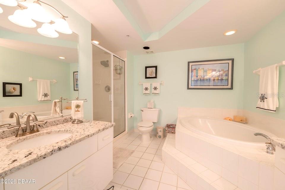 Image 20 of 38 For 4575 Atlantic Avenue 6502