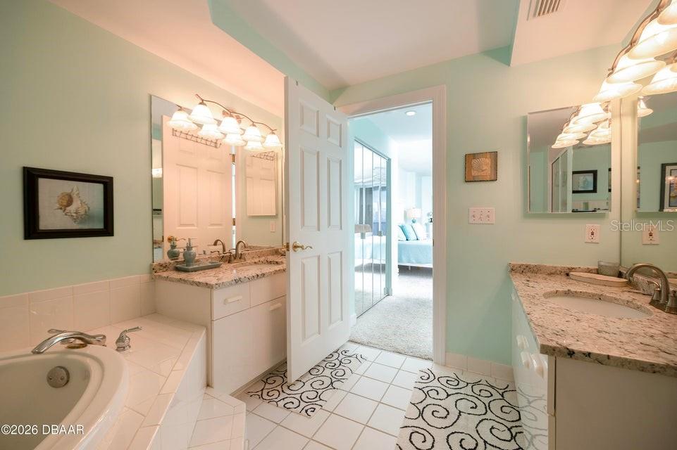 Image 21 of 38 For 4575 Atlantic Avenue 6502