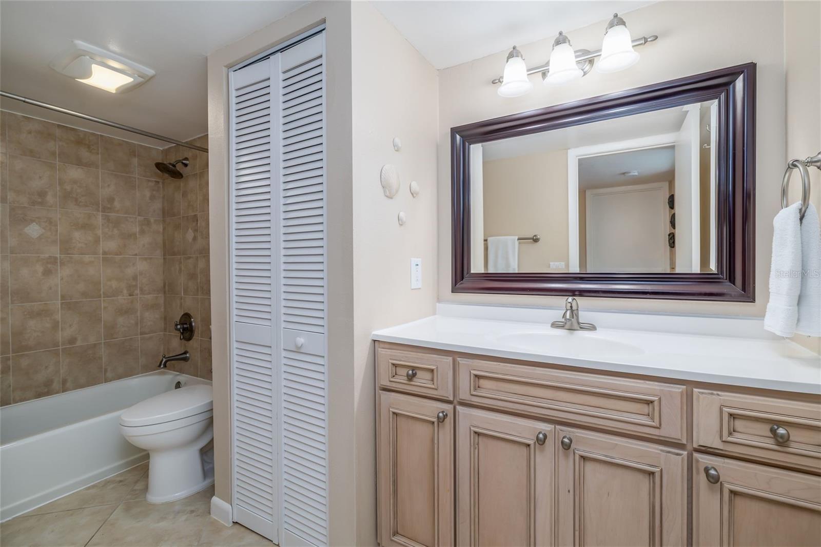 Image 12 of 33 For 4150 Atlantic Avenue 115d