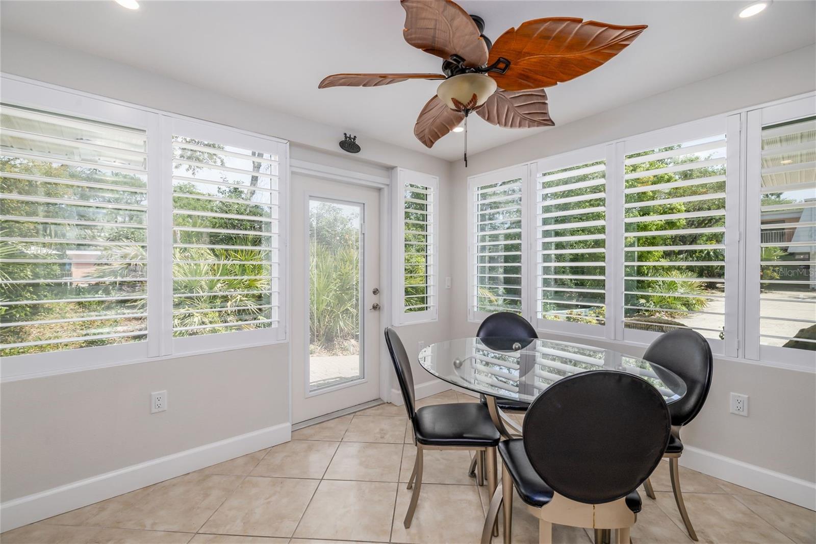 Image 25 of 33 For 4150 Atlantic Avenue 115d