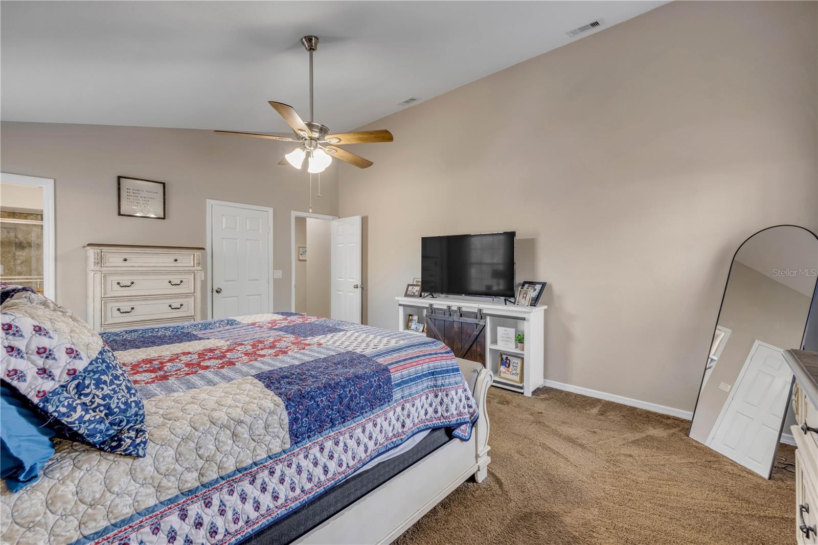 Image 11 of 50 For 2711 Pine Tree Drive