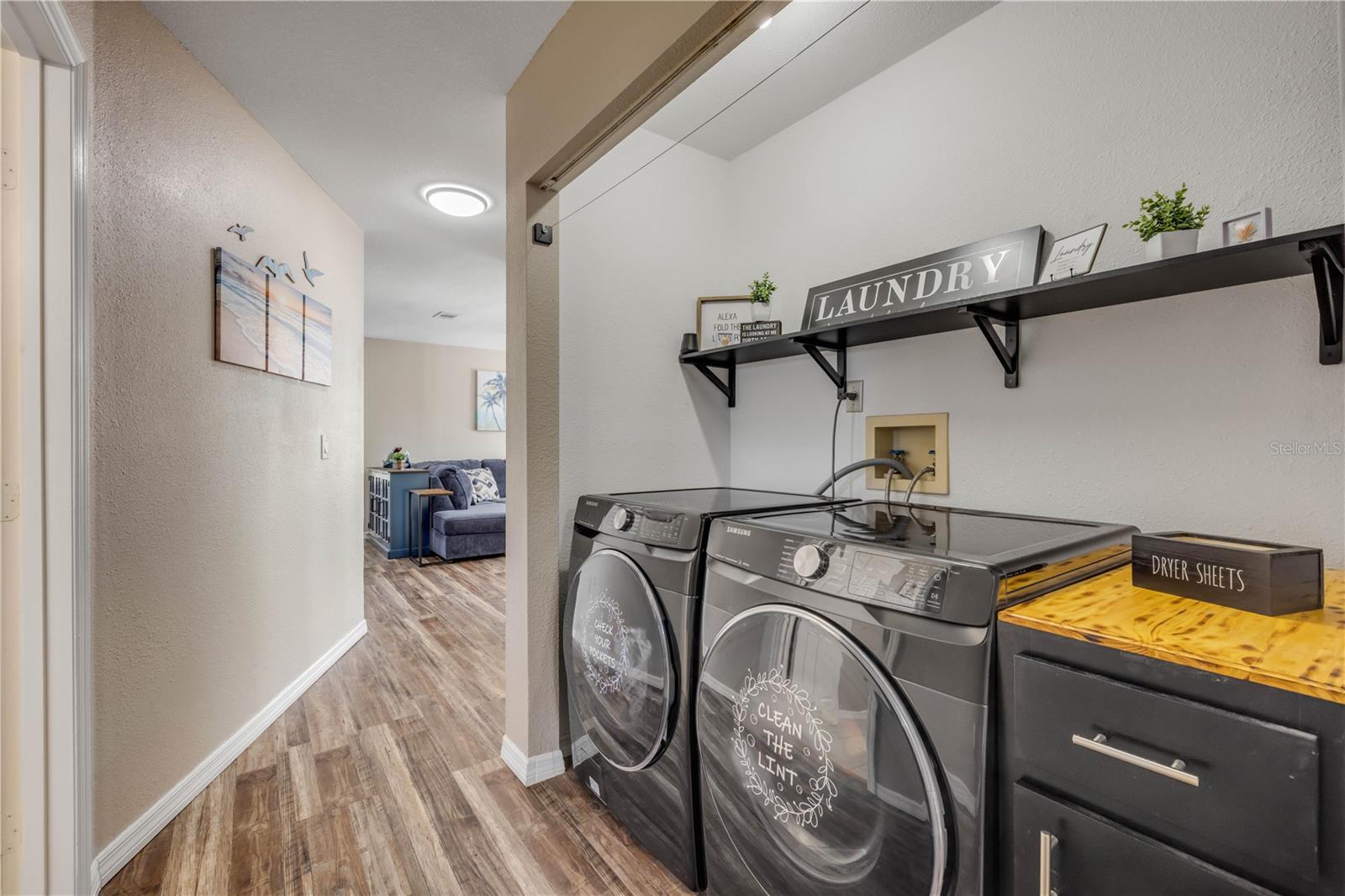 Image 15 of 50 For 2711 Pine Tree Drive