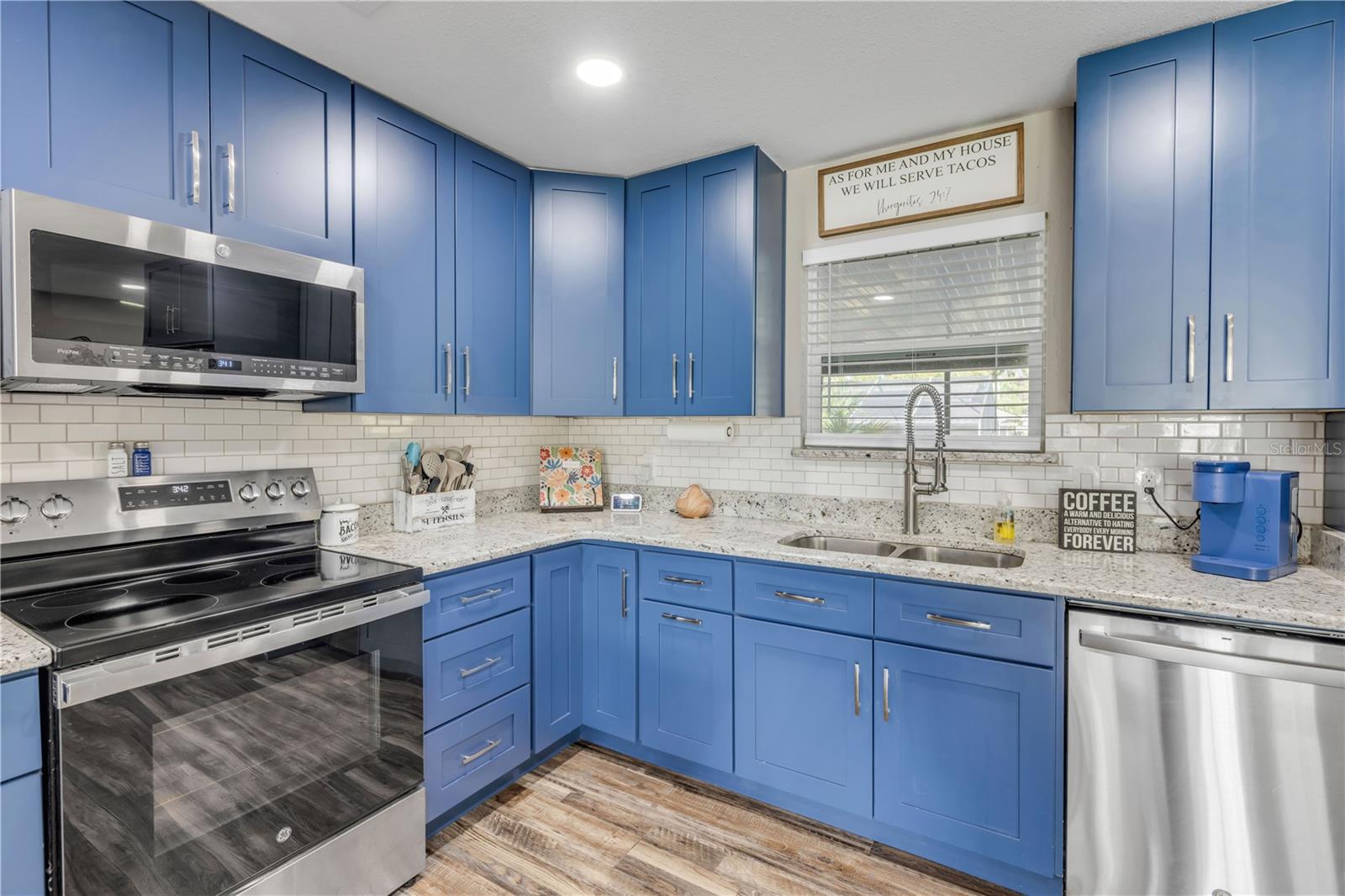 Image 27 of 50 For 2711 Pine Tree Drive