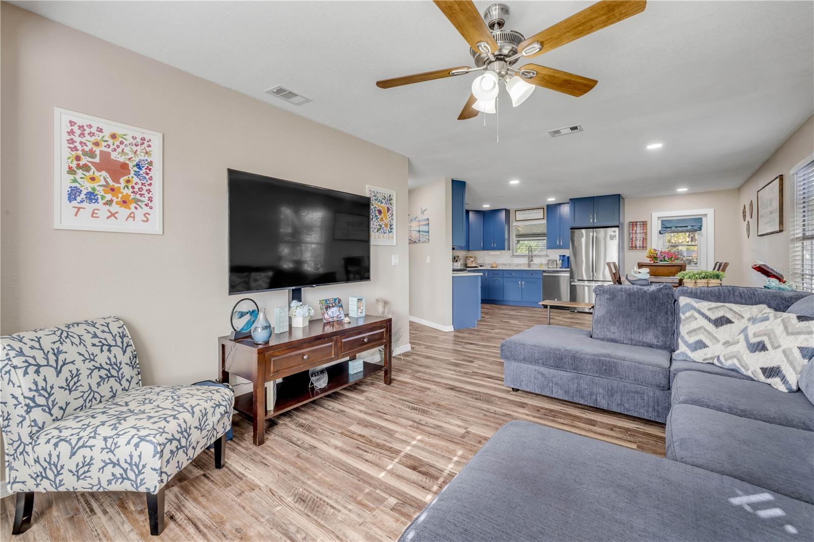 Image 31 of 50 For 2711 Pine Tree Drive