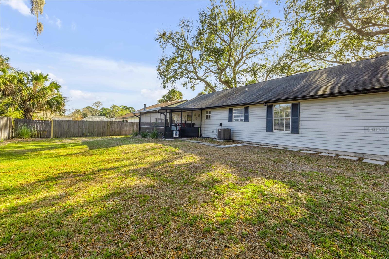 Image 38 of 50 For 2711 Pine Tree Drive