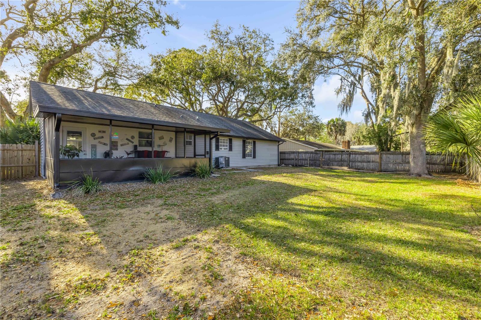 Image 39 of 50 For 2711 Pine Tree Drive