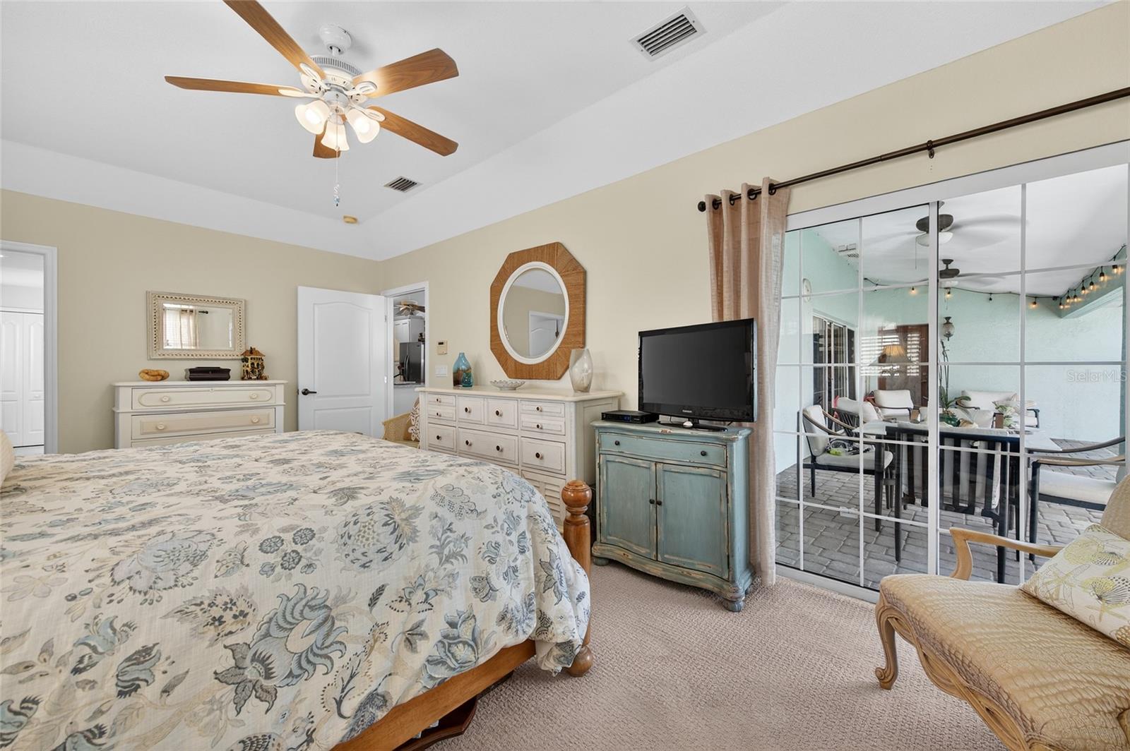 Image 24 of 55 For 4628 Atlantic Avenue