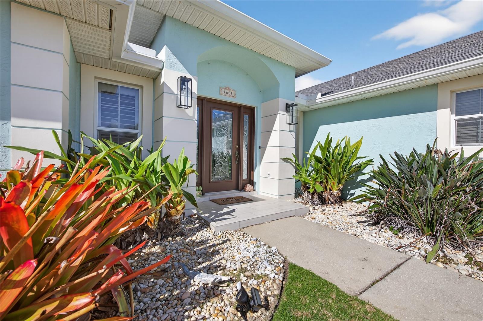 Image 4 of 55 For 4628 Atlantic Avenue