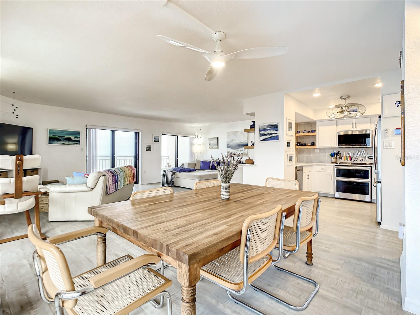 Image 10 of 54 For 5207 Atlantic Avenue 1021