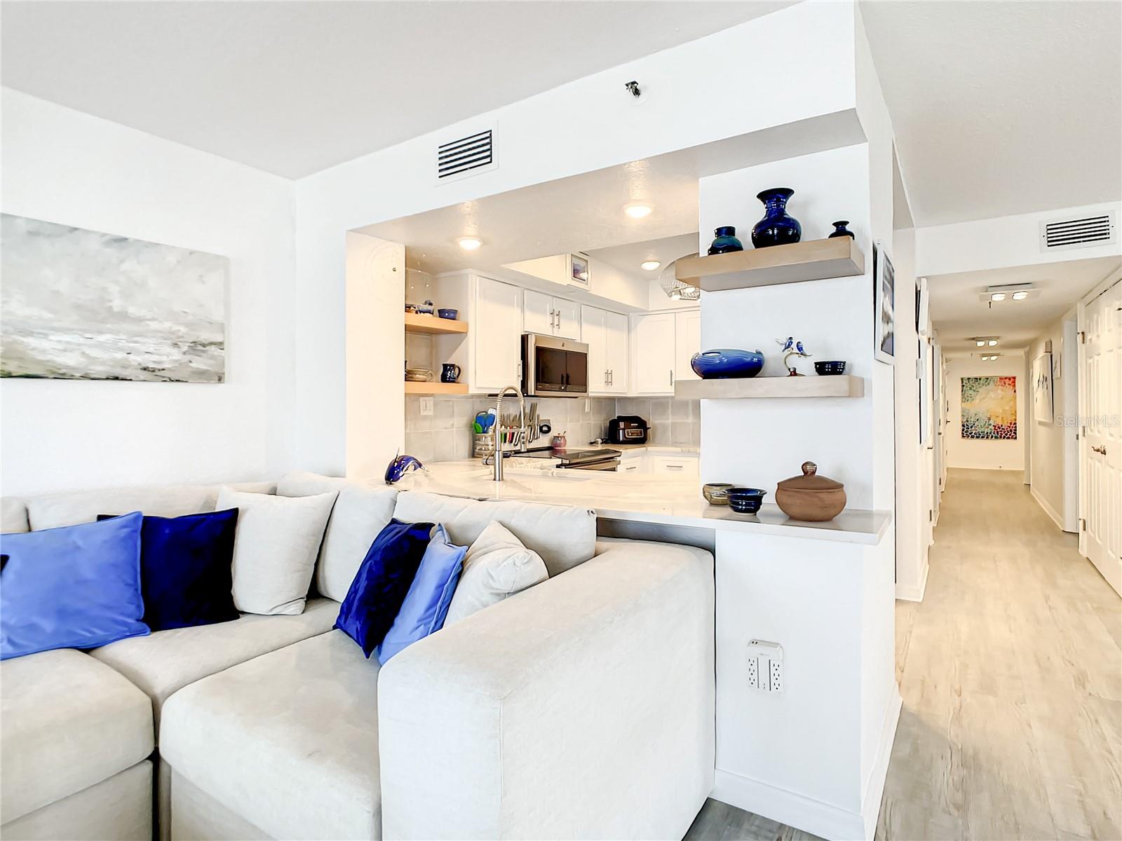 Image 18 of 54 For 5207 Atlantic Avenue 1021