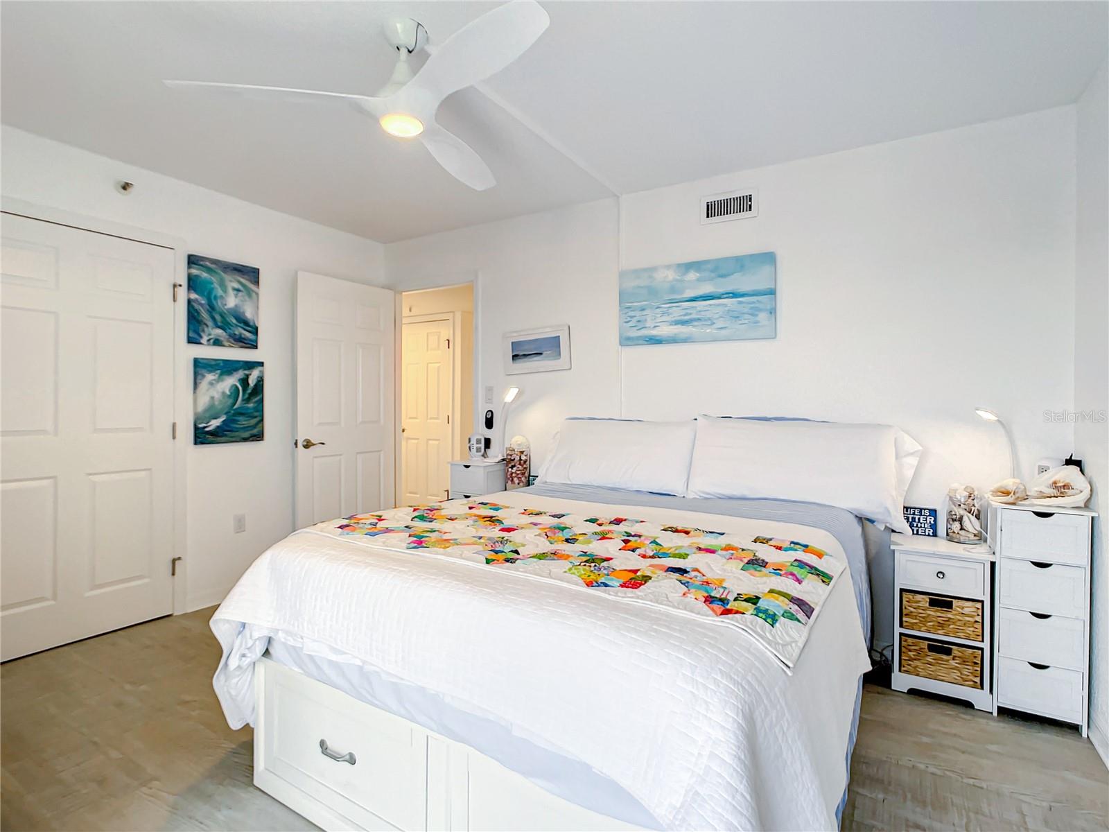 Image 28 of 54 For 5207 Atlantic Avenue 1021