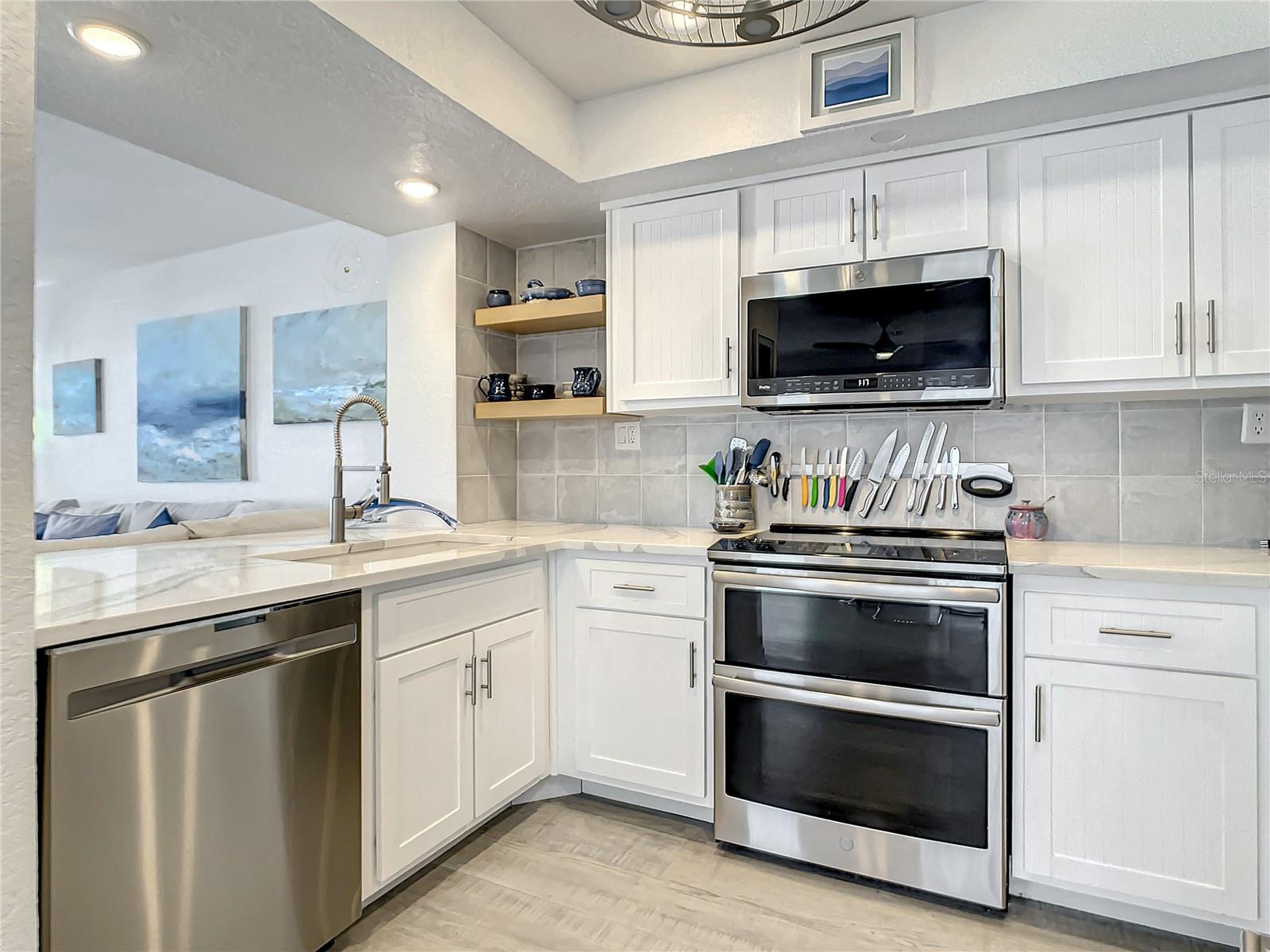 Image 5 of 54 For 5207 Atlantic Avenue 1021