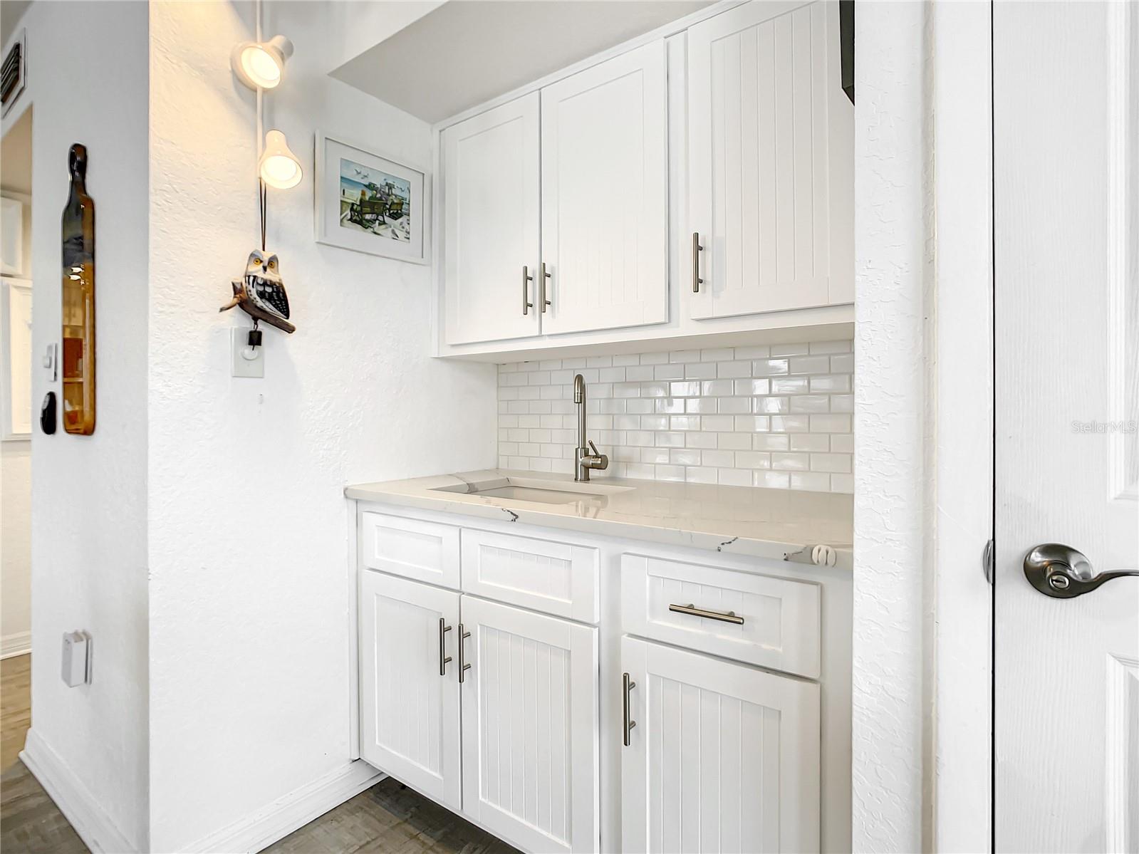 Image 8 of 54 For 5207 Atlantic Avenue 1021