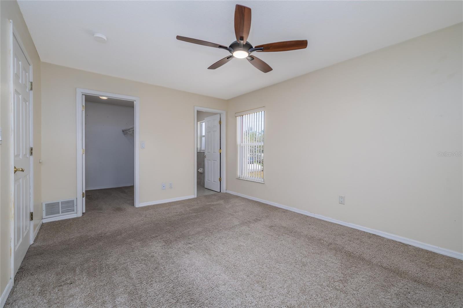 Image 17 of 28 For 756 Tumblebrook Drive