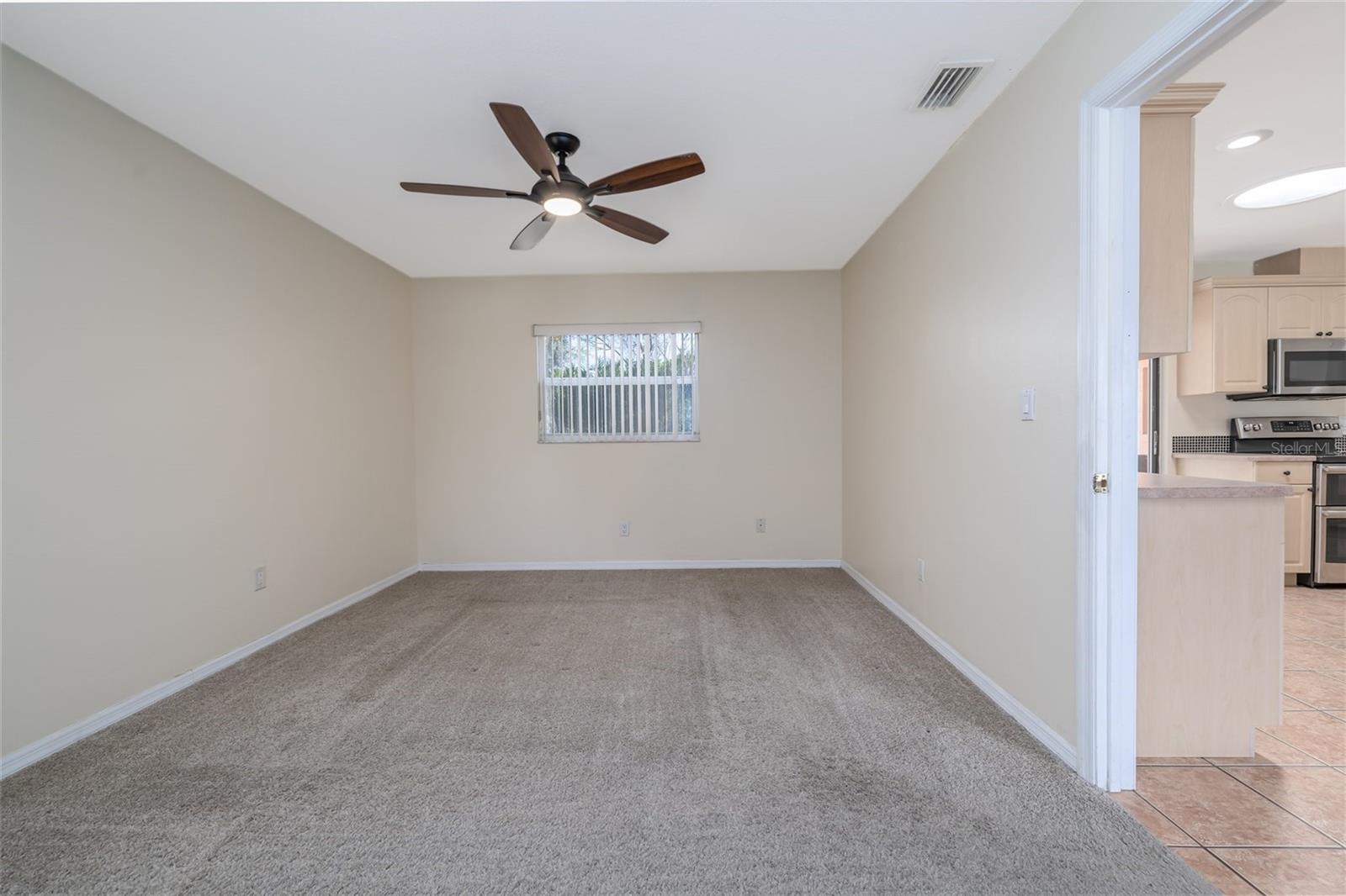 Image 18 of 28 For 756 Tumblebrook Drive