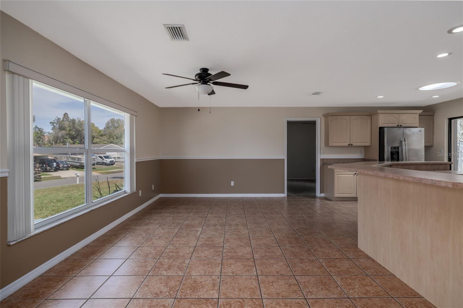 Image 9 of 28 For 756 Tumblebrook Drive