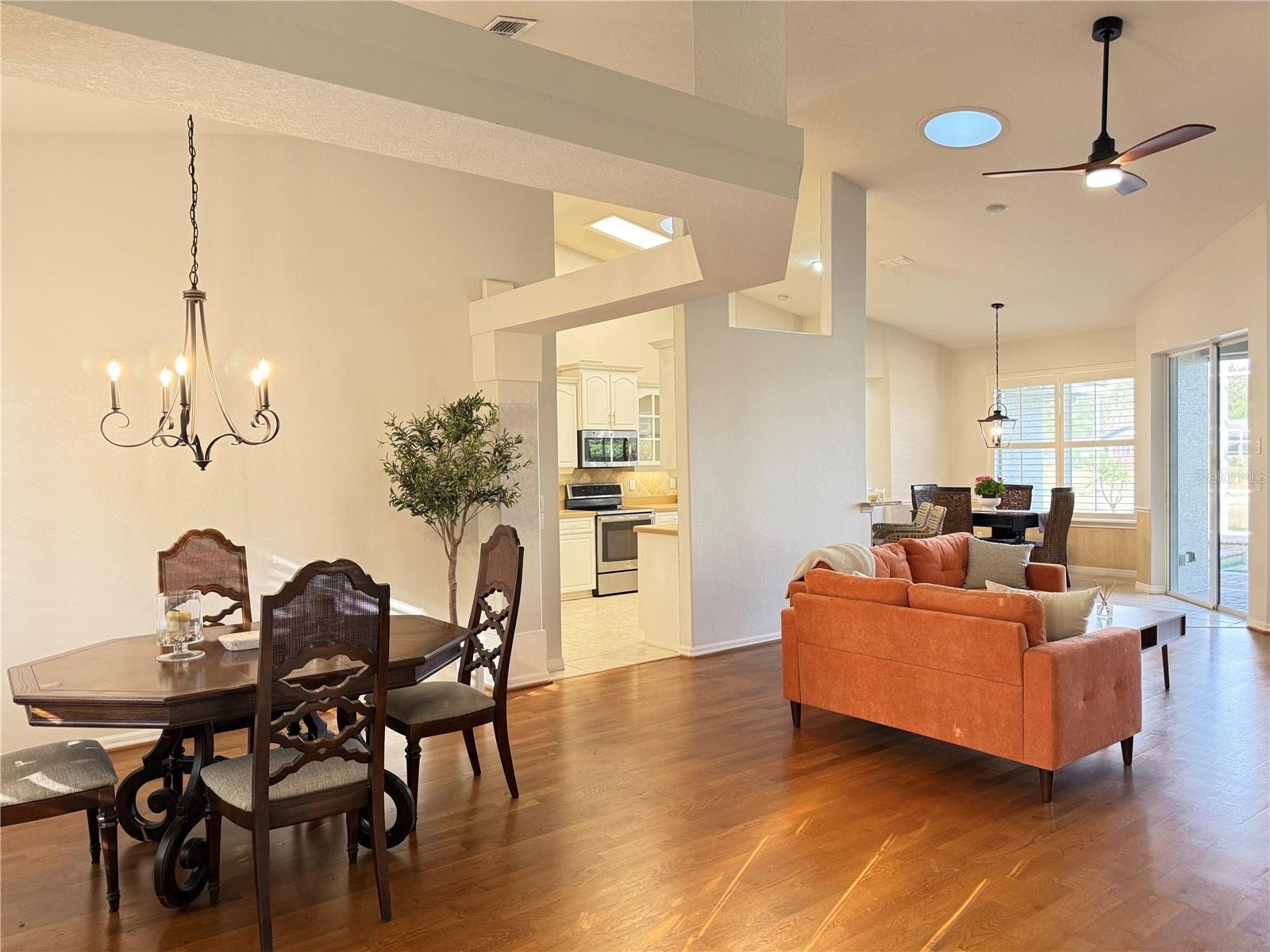 Image 12 of 70 For 421 Phillips Creek Lane