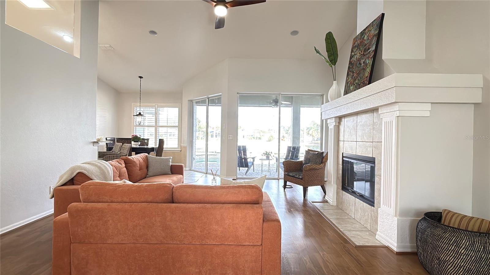 Image 14 of 70 For 421 Phillips Creek Lane