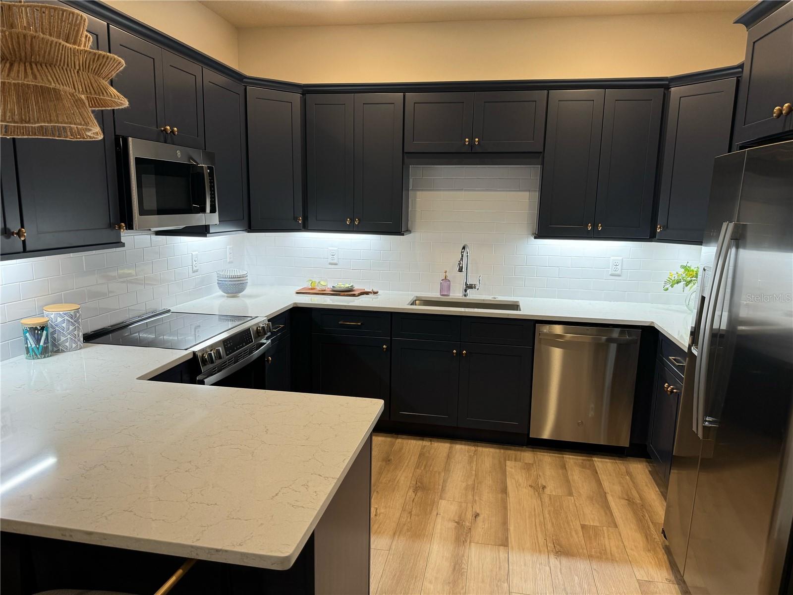 Image 3 of 21 For 3046 Isles Way