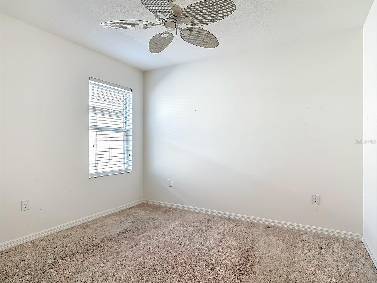 Image 5 of 37 For 1724 Savannah Lane